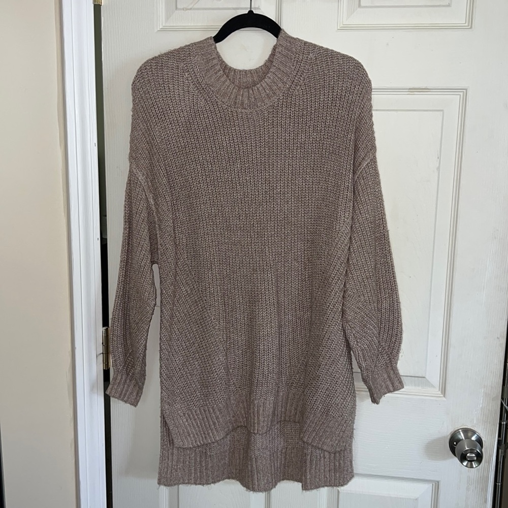 American Eagle sweater